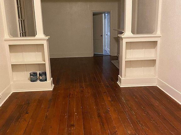 3rd image of 3919 Laurel St #1
