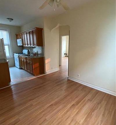 5th image of 2024 E 18th St #2