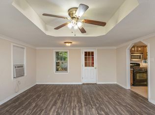 966 B St, Crestview, FL 32536