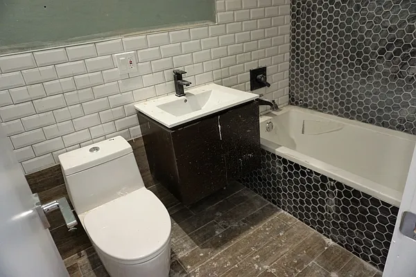 Rented by Lofts and Flats LLC | media 23