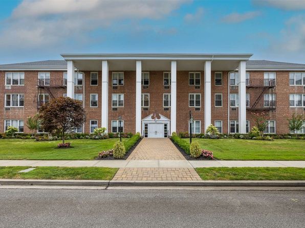 Rockville Centre Apartments For Sale