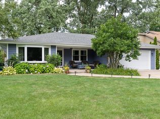 50 Highland Rd, Willowbrook, IL 60527