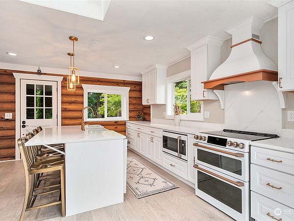 5th image of 10318 236th Avenue E