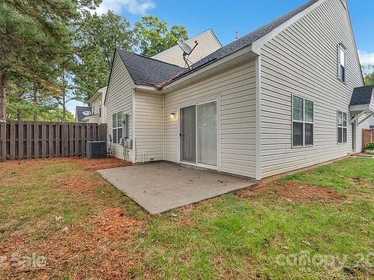 10125 University Park Ln #2601 — Photo 15