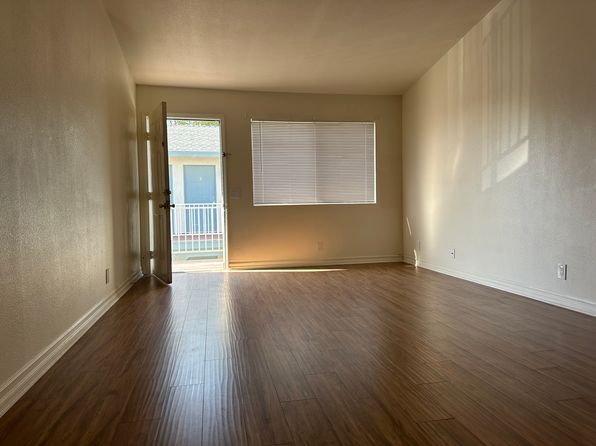 2549 Diamond St APT A