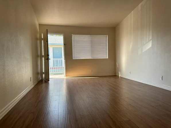 2549 Diamond St APT A, Rosamond, CA 93560
