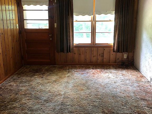 3rd image of 1311 La Belle Ave