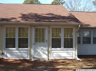 6 Gramercy Ln #B, Manchester Township, NJ 08759