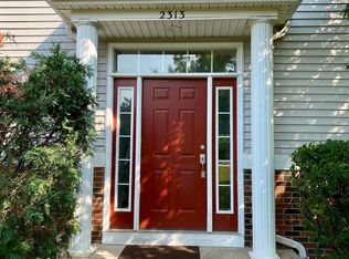 2313 Dawson Ln, Algonquin, IL