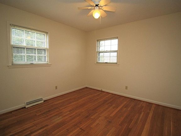 2071 B Front Bedroom