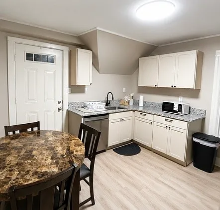 1 Dayton Pl #2 — Photo 8