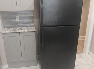 7102 Old York Rd #B, Philadelphia, PA 19126