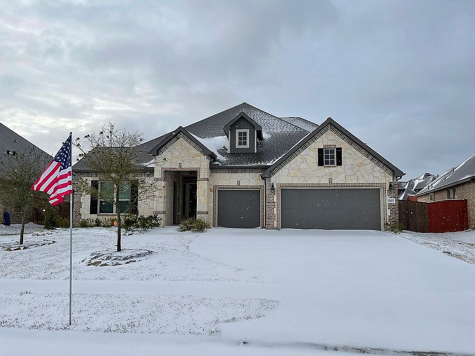 1st image of 15423 Wildpoint Dr