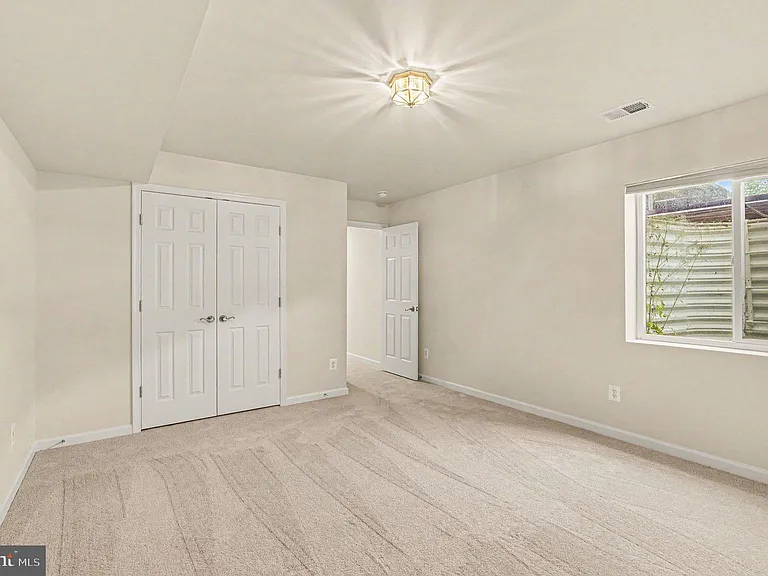 9709 Glenn Brooke Ct — Photo 27