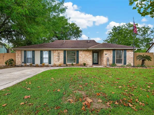 412 Westwood Dr, League City, TX 77546