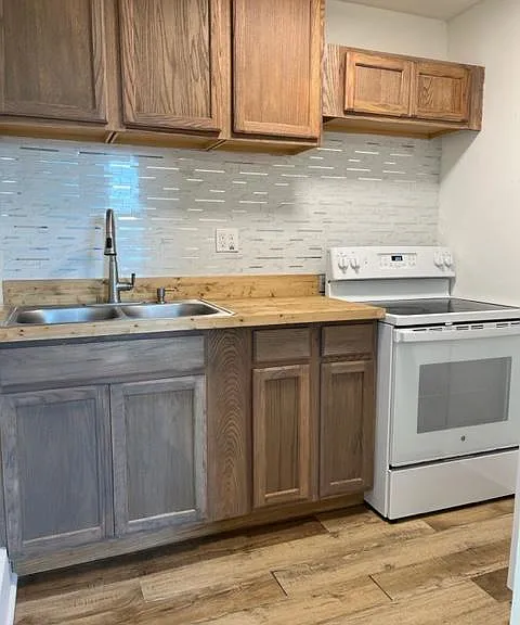 101 Eastern Ave — Photo 3