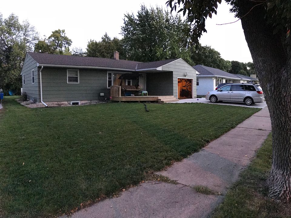 1st image of 613 Camden Dr