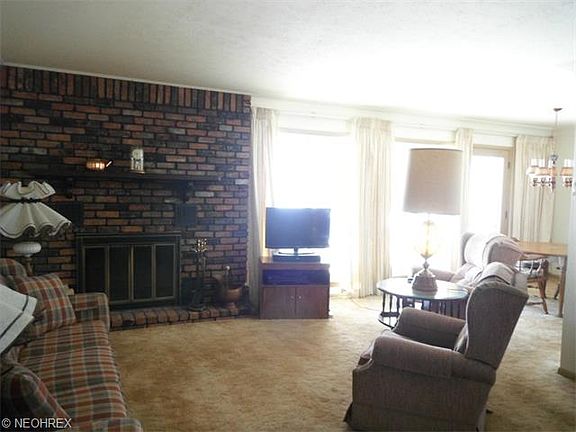 3rd image of 10793 Lafayette Dr