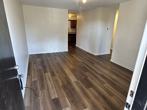 2nd image of 251 Rast St APT I-6