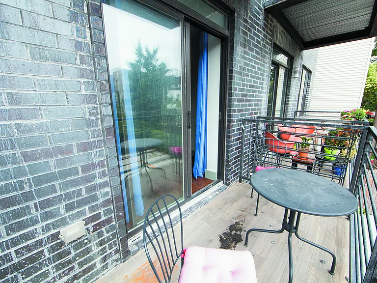 508 Seneca Ave #3B — Photo 8