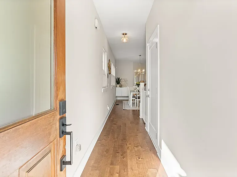 1213 Keller Ave — Photo 5
