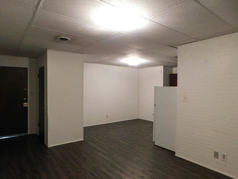Skelly Building Apartments — Photo 2
