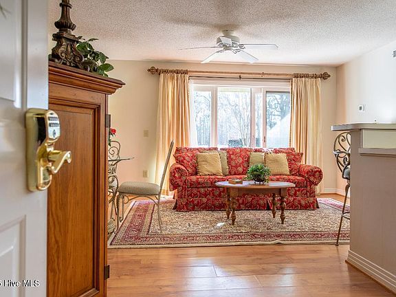 5th image of 422 Albemarle Boulevard Apt 12c