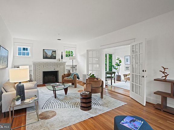 4th image of 5801 33rd St NW