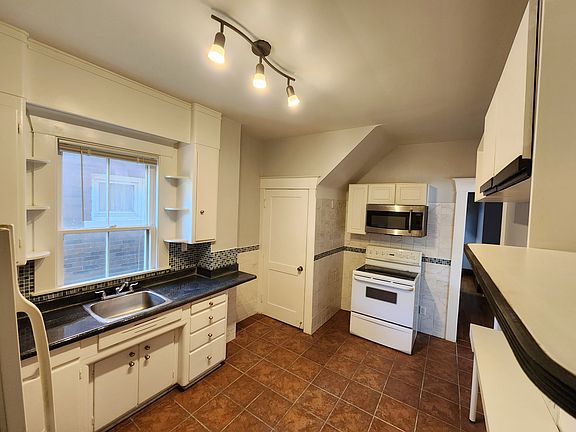 5th image of 343 Randolph Ave #1-2