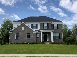 58591 Selma Dr, South Lyon, MI 48178