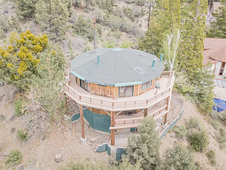 6326 Bluebird Rd — Photo 47