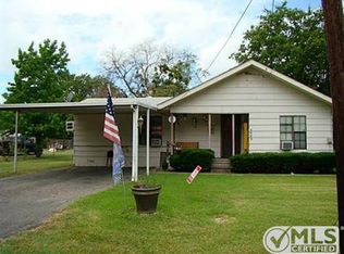 2003 Mangum St, Commerce, TX 75428