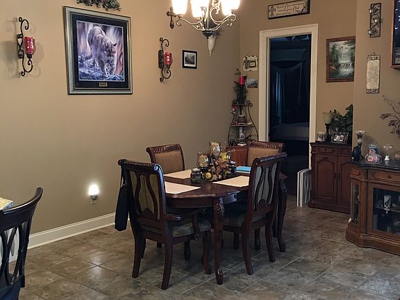2nd image of 212 Kellog Ave