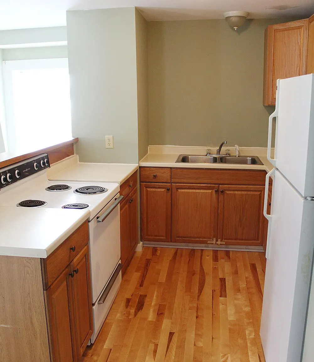 1 bed, 1200 sqft, $1,400 — Photo 4