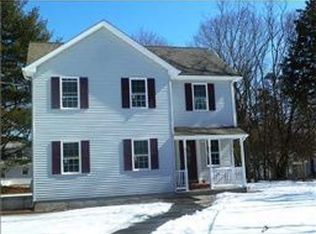 12 Viewesta Ct, Warwick, RI 02886