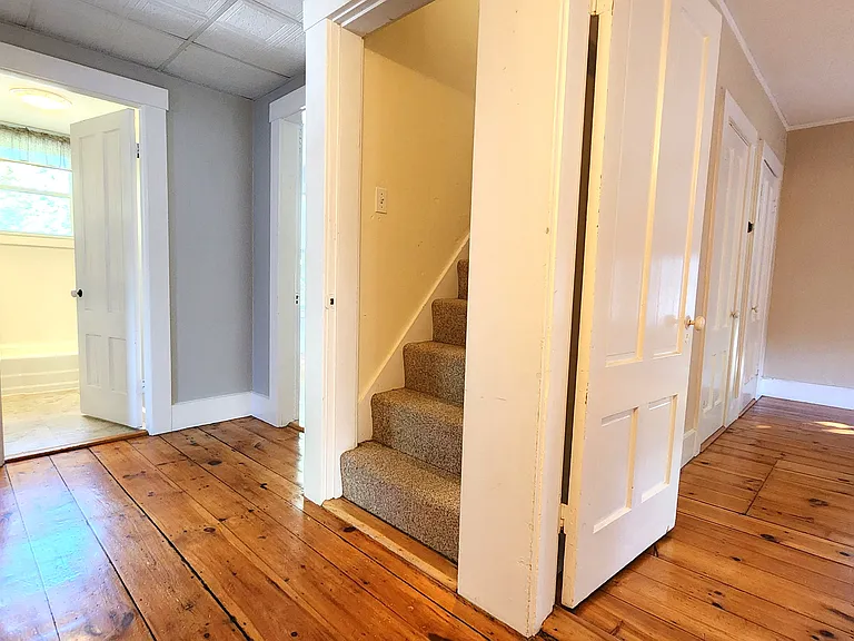 8 Fay St #2 — Photo 10