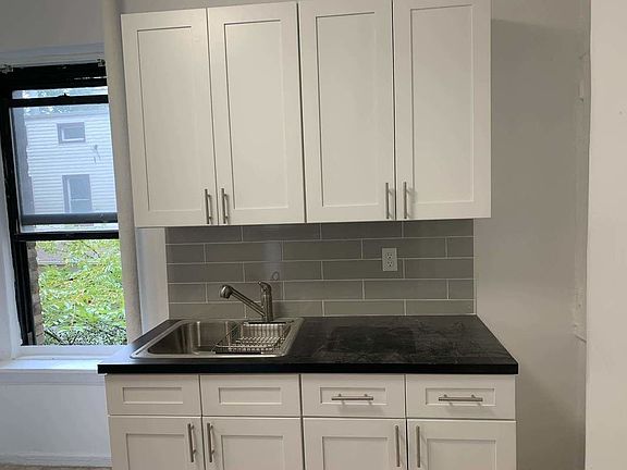3rd image of 3087 30th St #2