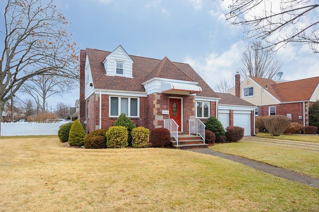 1303 Berdan Ave, Fair Lawn, NJ 07410 Zillow