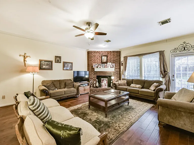 1306 N Gabriel River Cir — Photo 14