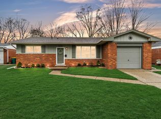 23045 Haynes St, Farmington Hills, MI