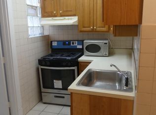 1304 S 22nd St #1, Philadelphia, PA 19146