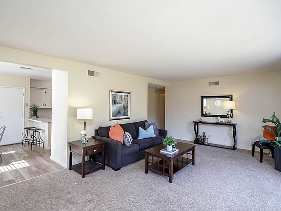 5th image of 25562 Niles St