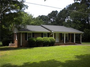 121 Rock Springs Rd, Belton, SC 29627