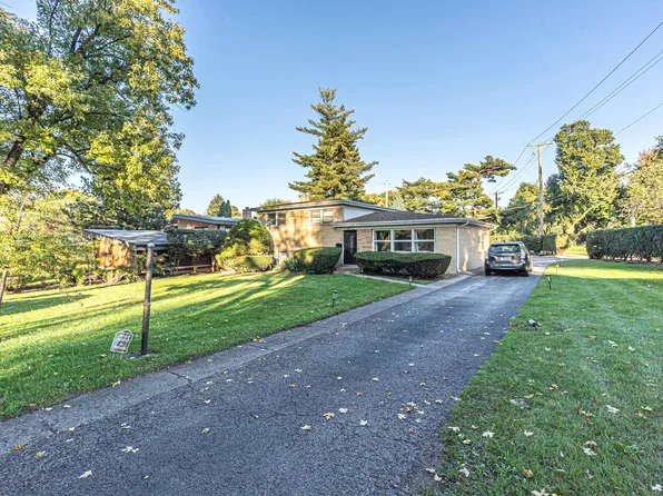 200 Sunset Dr, Wilmette, IL 60091