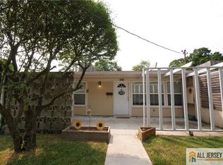 10 New Rd APT 3, Kendall Park, NJ 08824