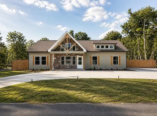 874 Steele Rd, Rossville, GA 30741