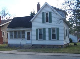 305 W Porter Ave, Chesterton, IN 46304