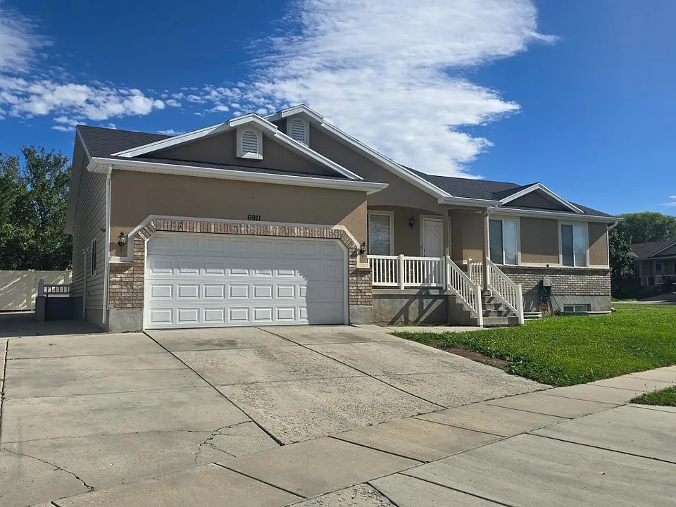 6911 W Hunter Dawn Way