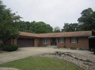 1507 Valley View Dr, Niles, MI 49120