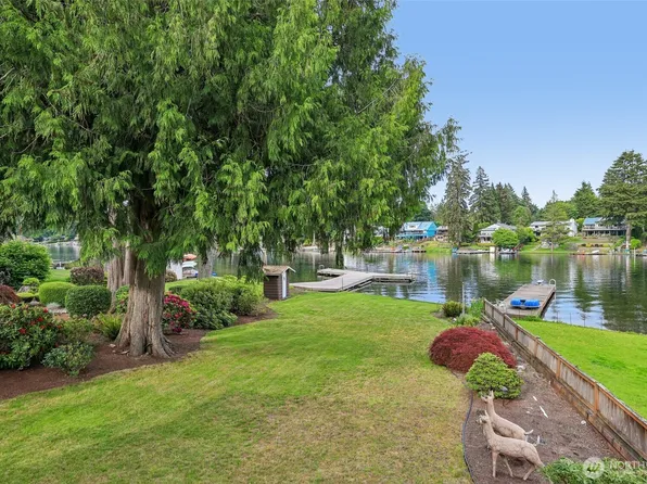 31430 W Lake Morton Drive SE, Kent, WA 98042